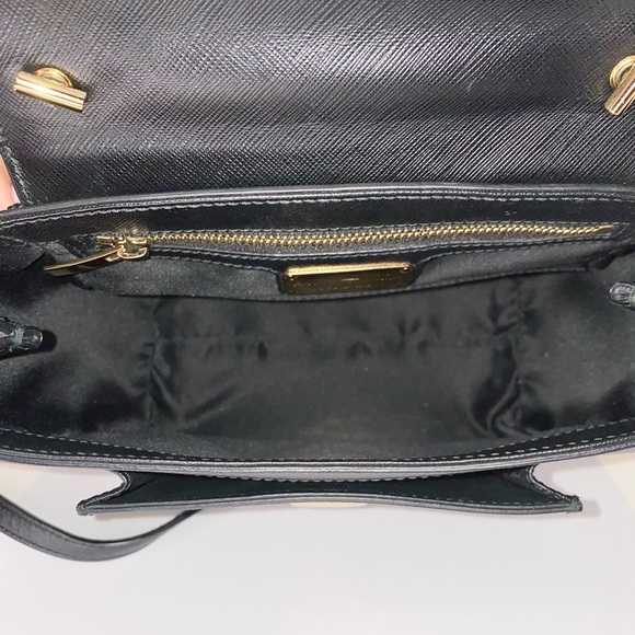 โโSOLDโโFerragamo Carrie Vara small satchel bag - Picture 7 of 9